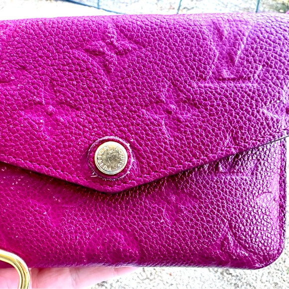 Gorgeous Louis Vuitton Empreinte pouch wallet - Picture 1 of 9